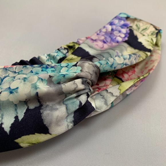 Gucci Hortensin Duchesse Floral Headband in Blue - Picture 6 of 6